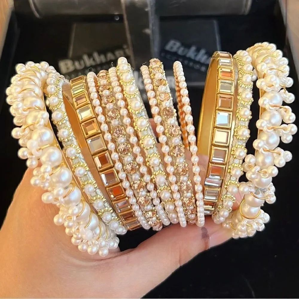BUKHARI JEWELRY PAKISTANI DESIGNER GORGEOUS GAJRA BANGLE SET - Picture 3 of 7